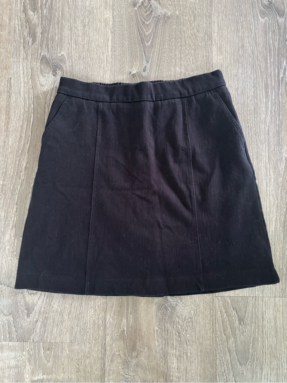 Isaac Mizrahi Black Mini Skirt
